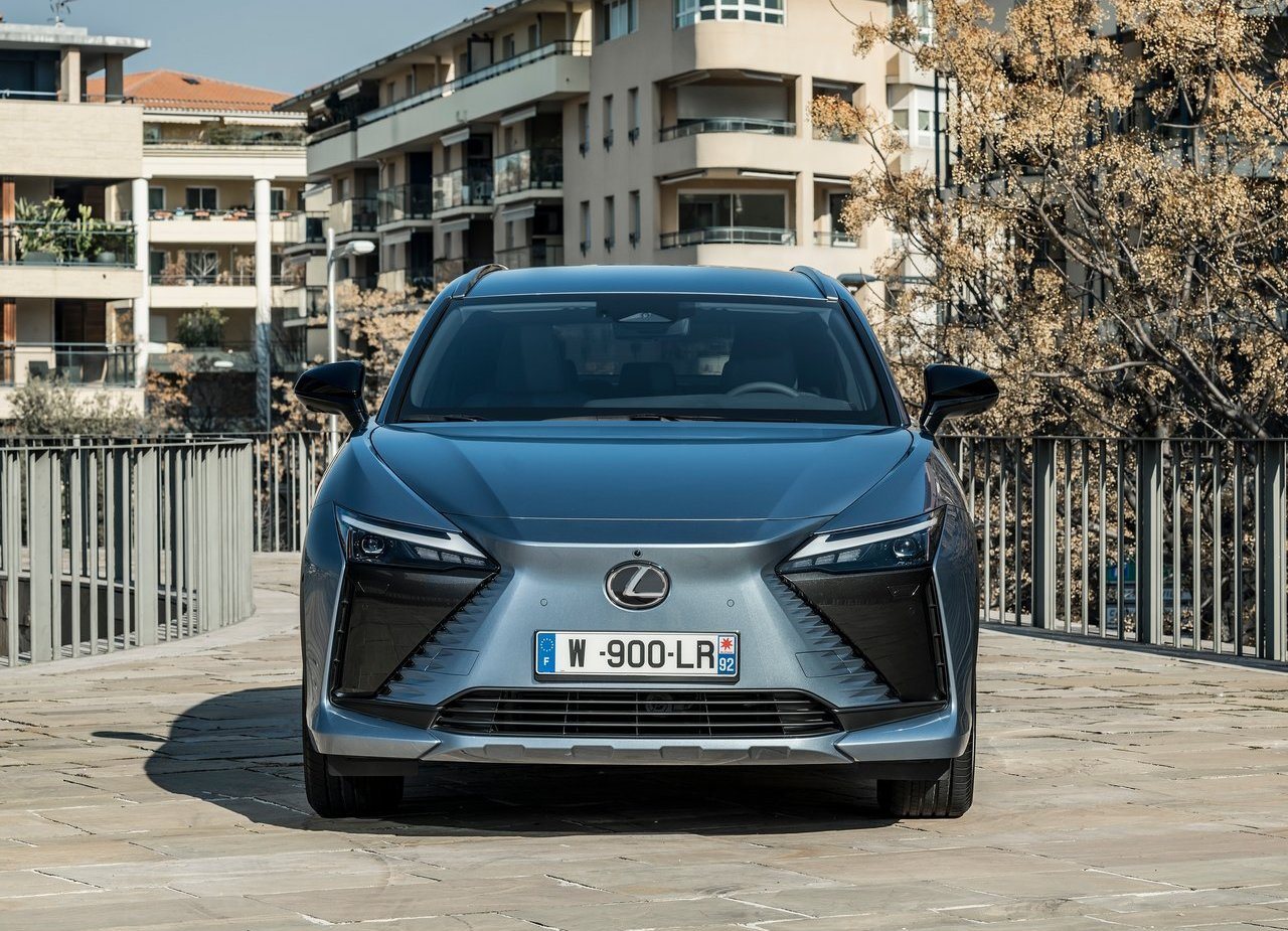 LEXUS RZ 450e, foto 96