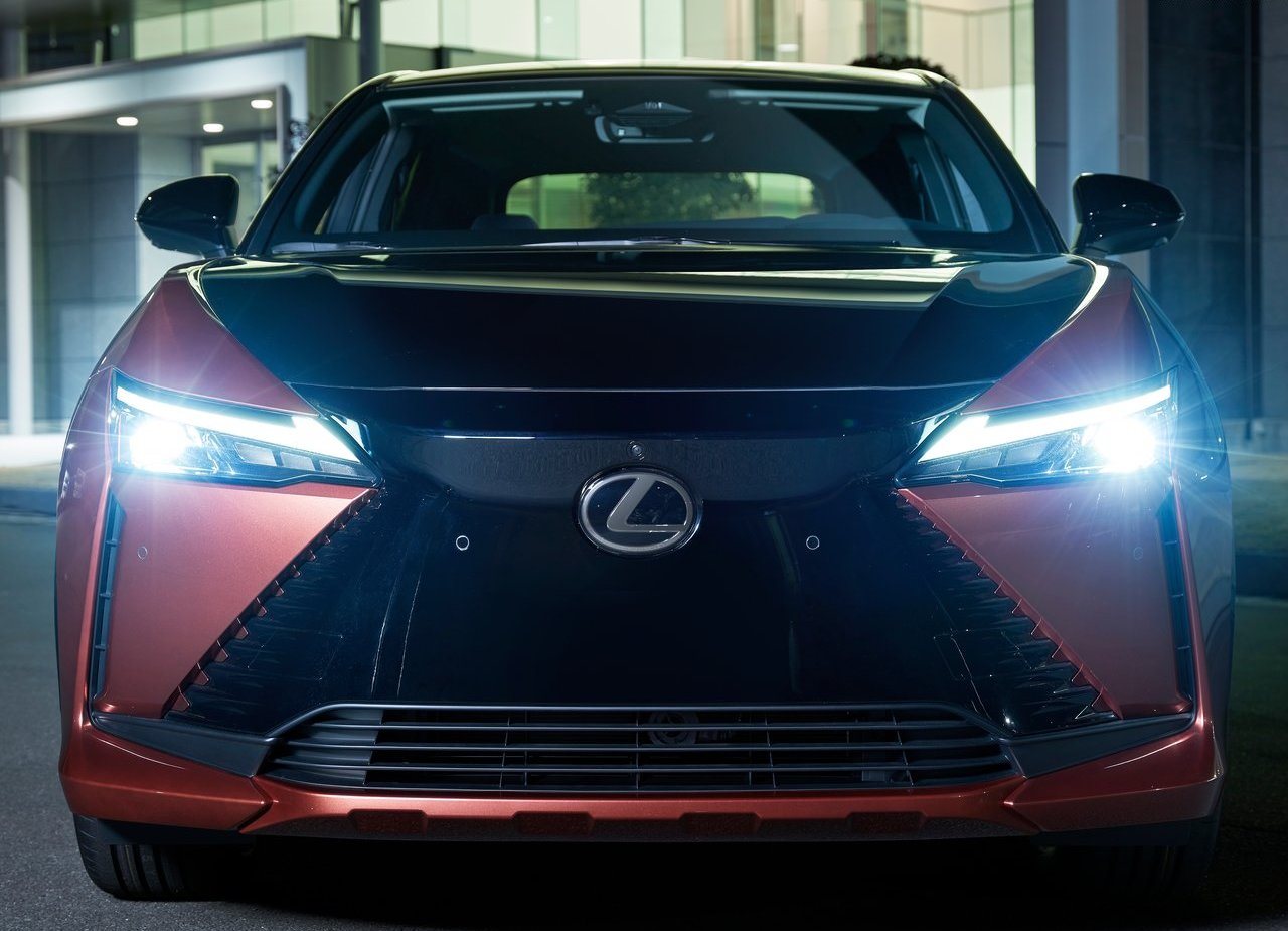 LEXUS RZ 450e, foto 98