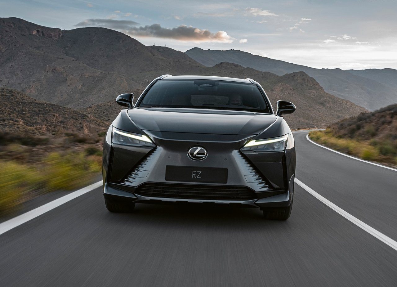 LEXUS RZ 450e, foto 99