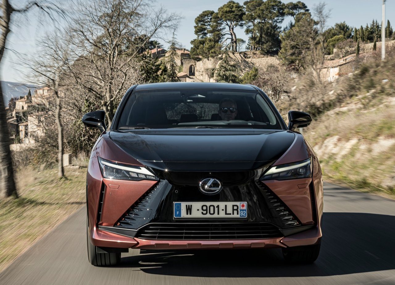 LEXUS RZ 450e, foto 103