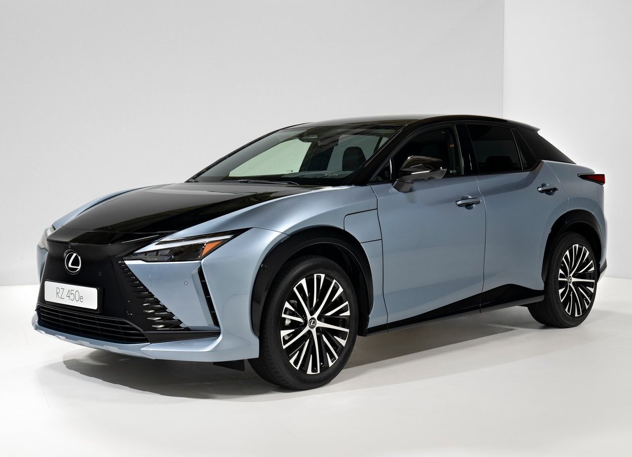 LEXUS RZ 450e, foto 112
