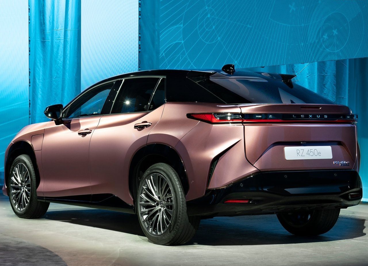 LEXUS RZ 450e, foto 123