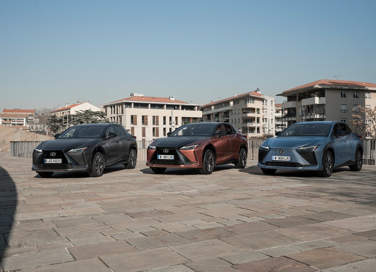 LEXUS RZ 450e, foto 127