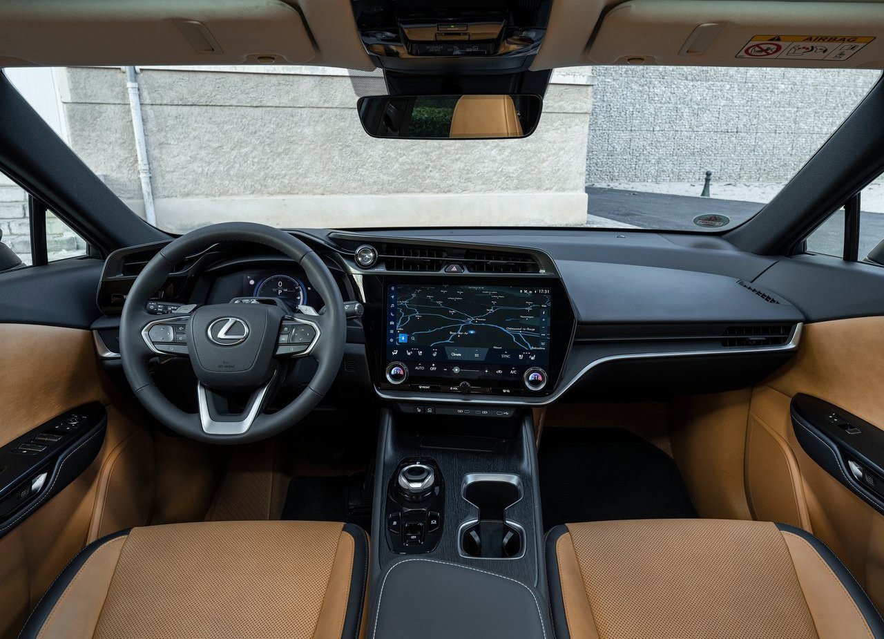 LEXUS RZ 450e, foto 142