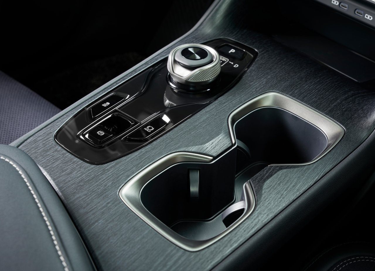 LEXUS RZ 450e, foto 157