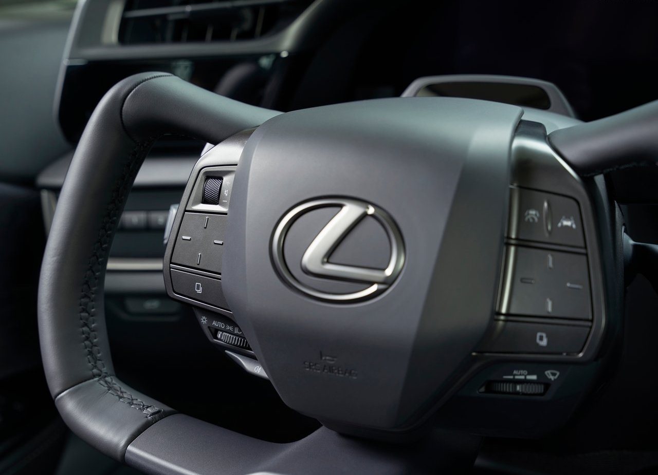 LEXUS RZ 450e, foto 165