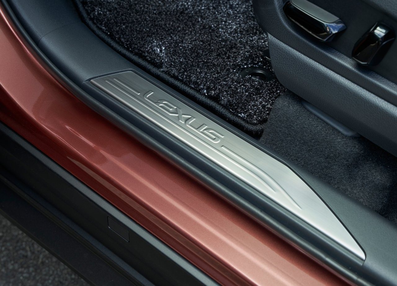 LEXUS RZ 450e, foto 191