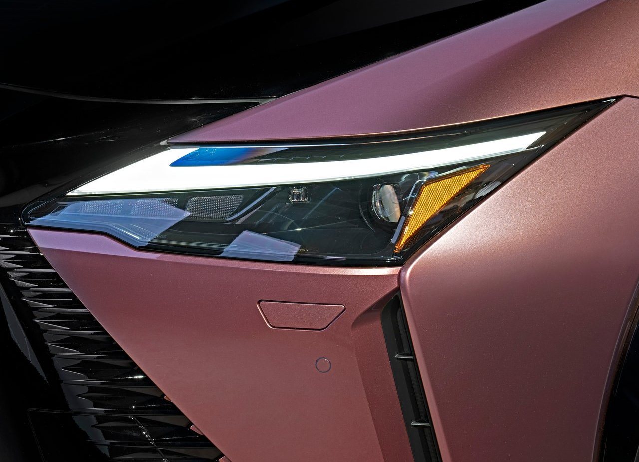 LEXUS RZ 450e, foto 198