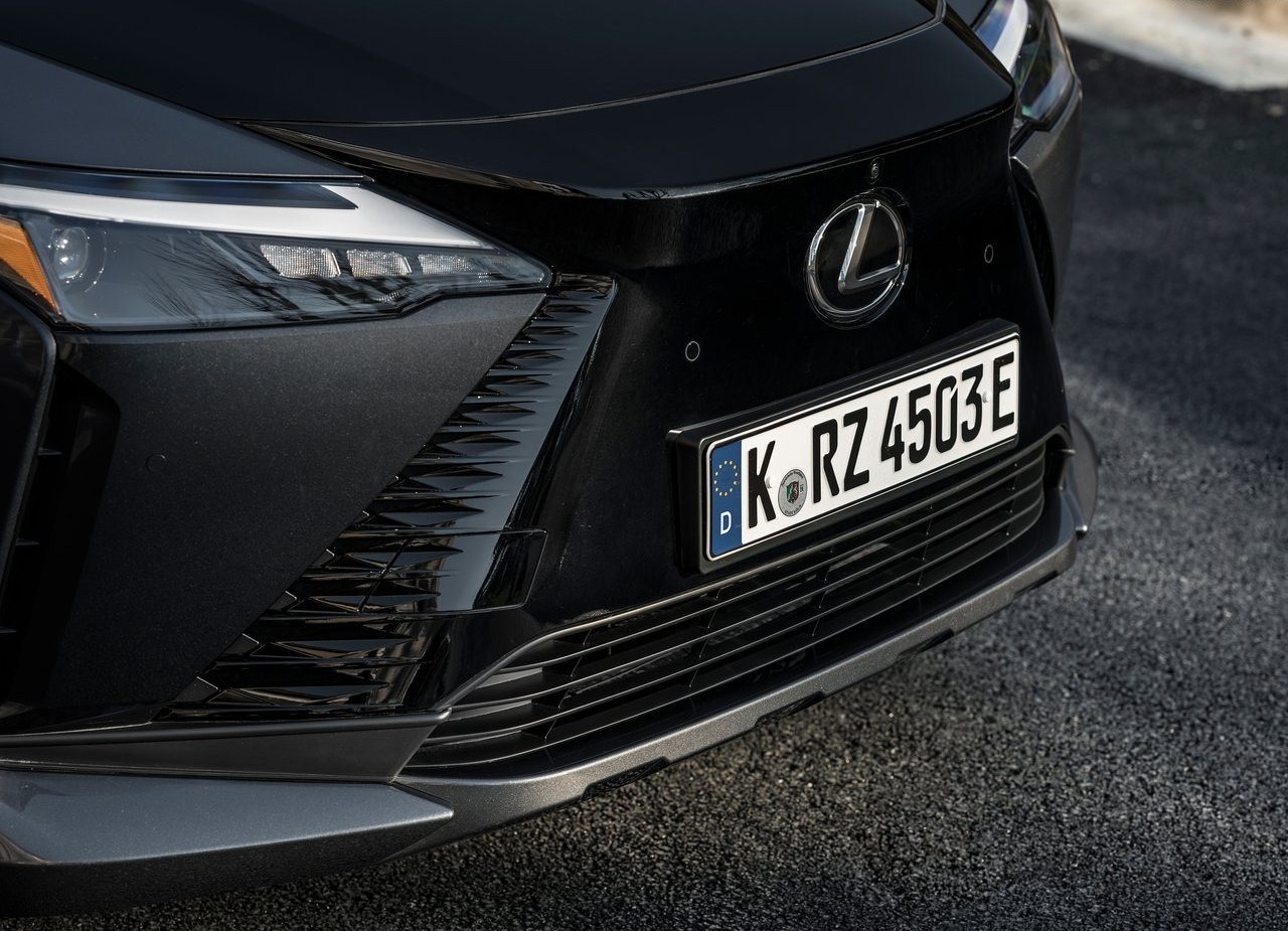 LEXUS RZ 450e, foto 203