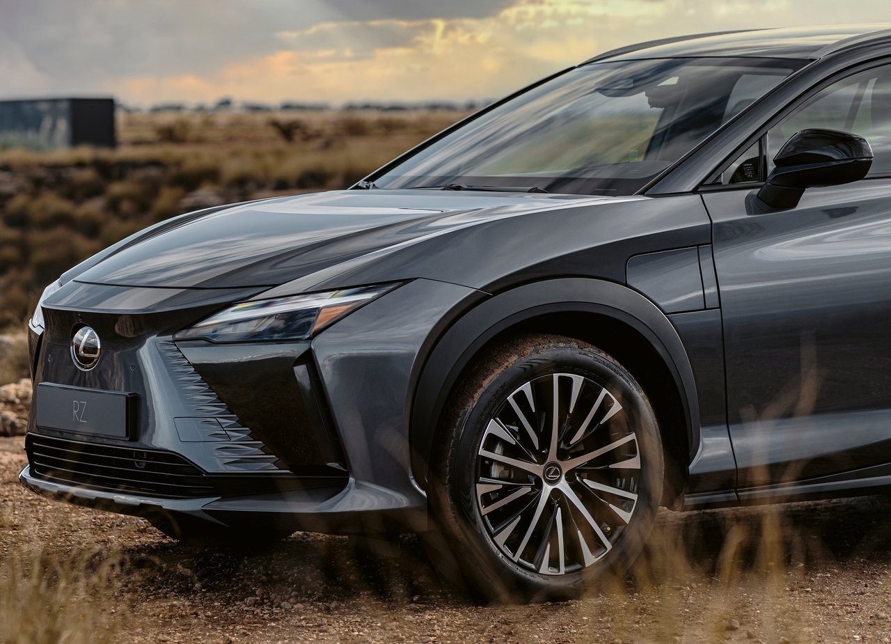 LEXUS RZ 450e, foto 204