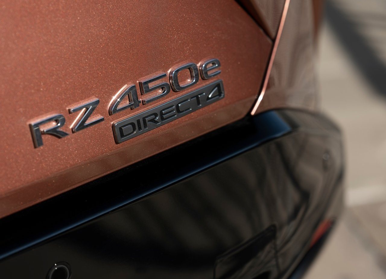 LEXUS RZ 450e, foto 217