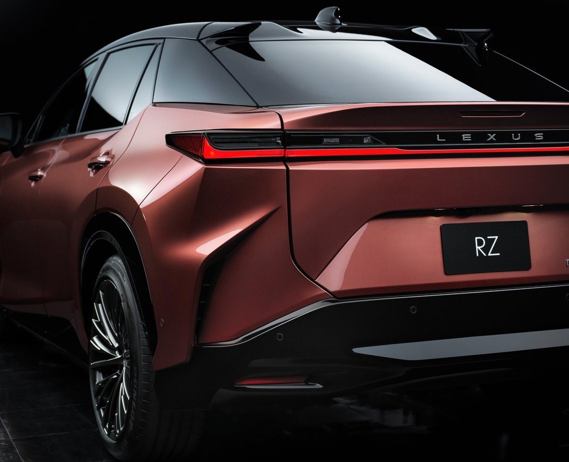 LEXUS RZ 450e, foto 220