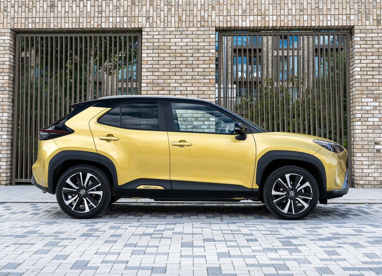 2021 - TOYOTA YARIS CROSS UK VERSION, foto 34