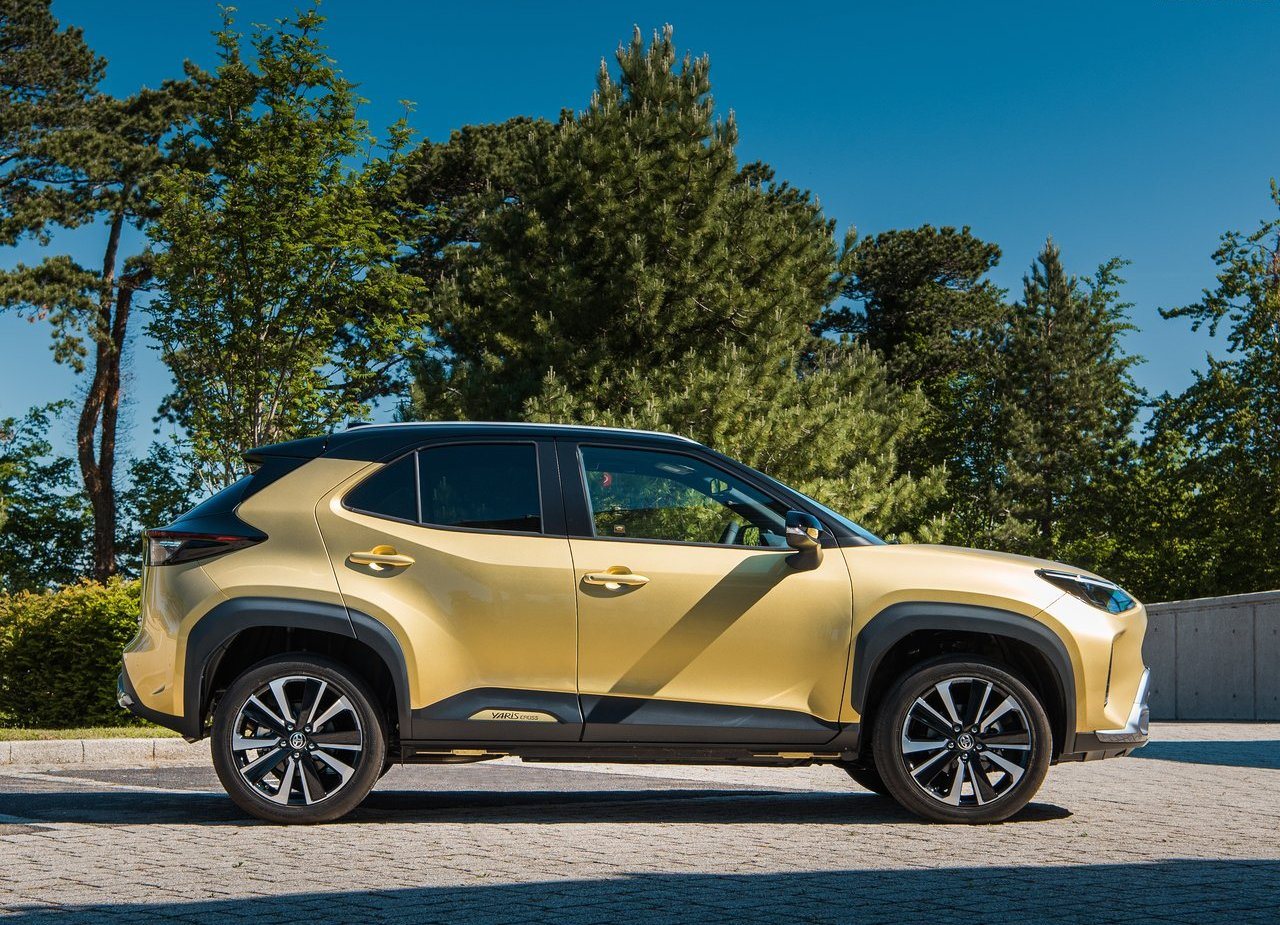 2021 - TOYOTA YARIS CROSS UK VERSION, foto 35