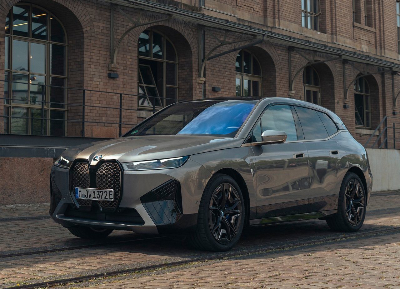 BMW iX M60, foto 25