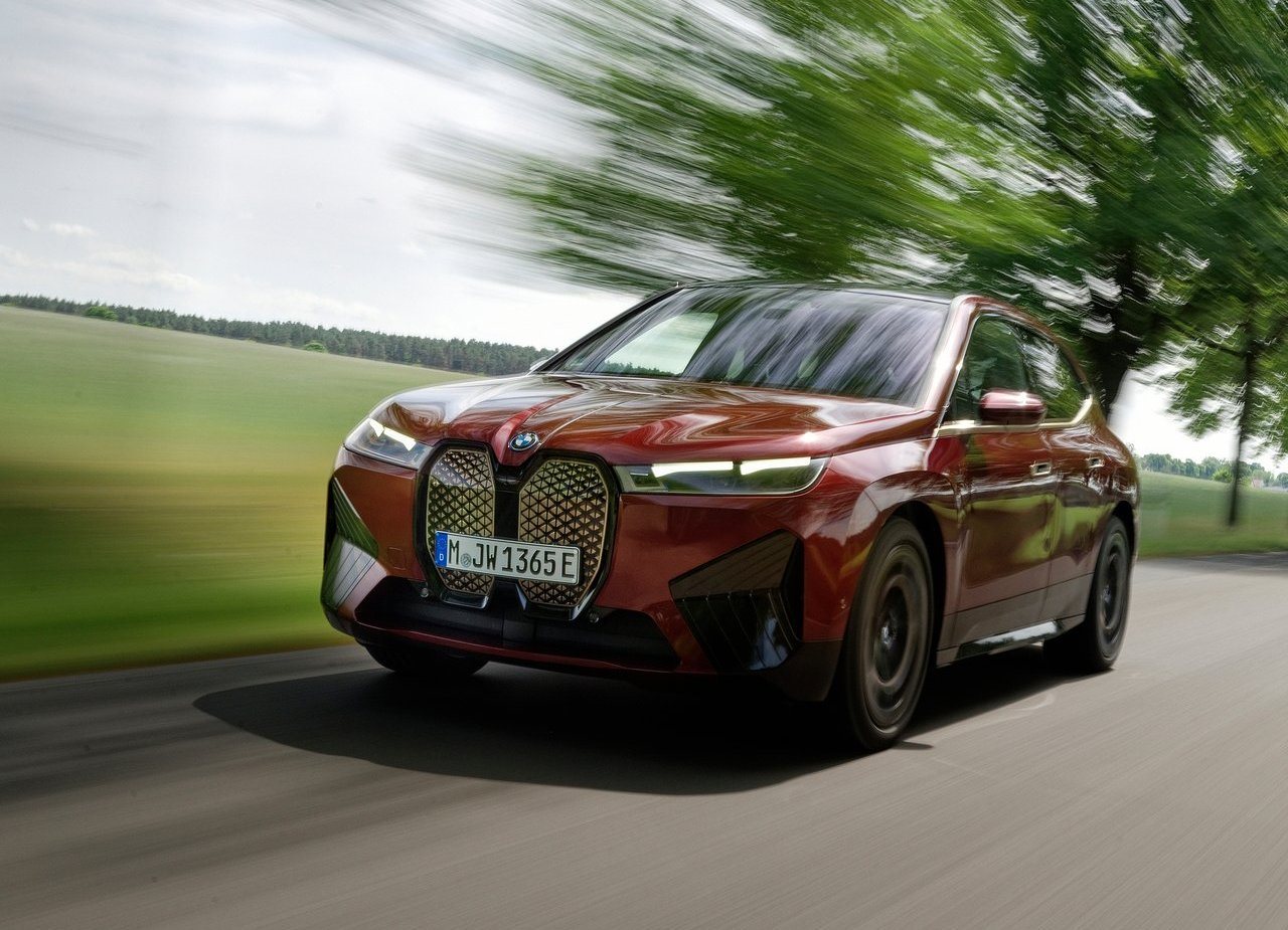 BMW iX M60, foto 55