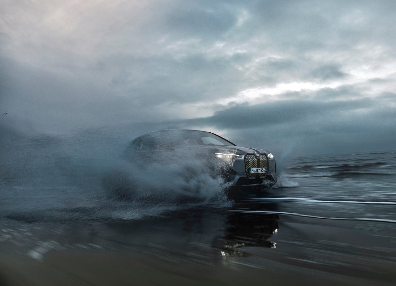 BMW iX M60, foto 81
