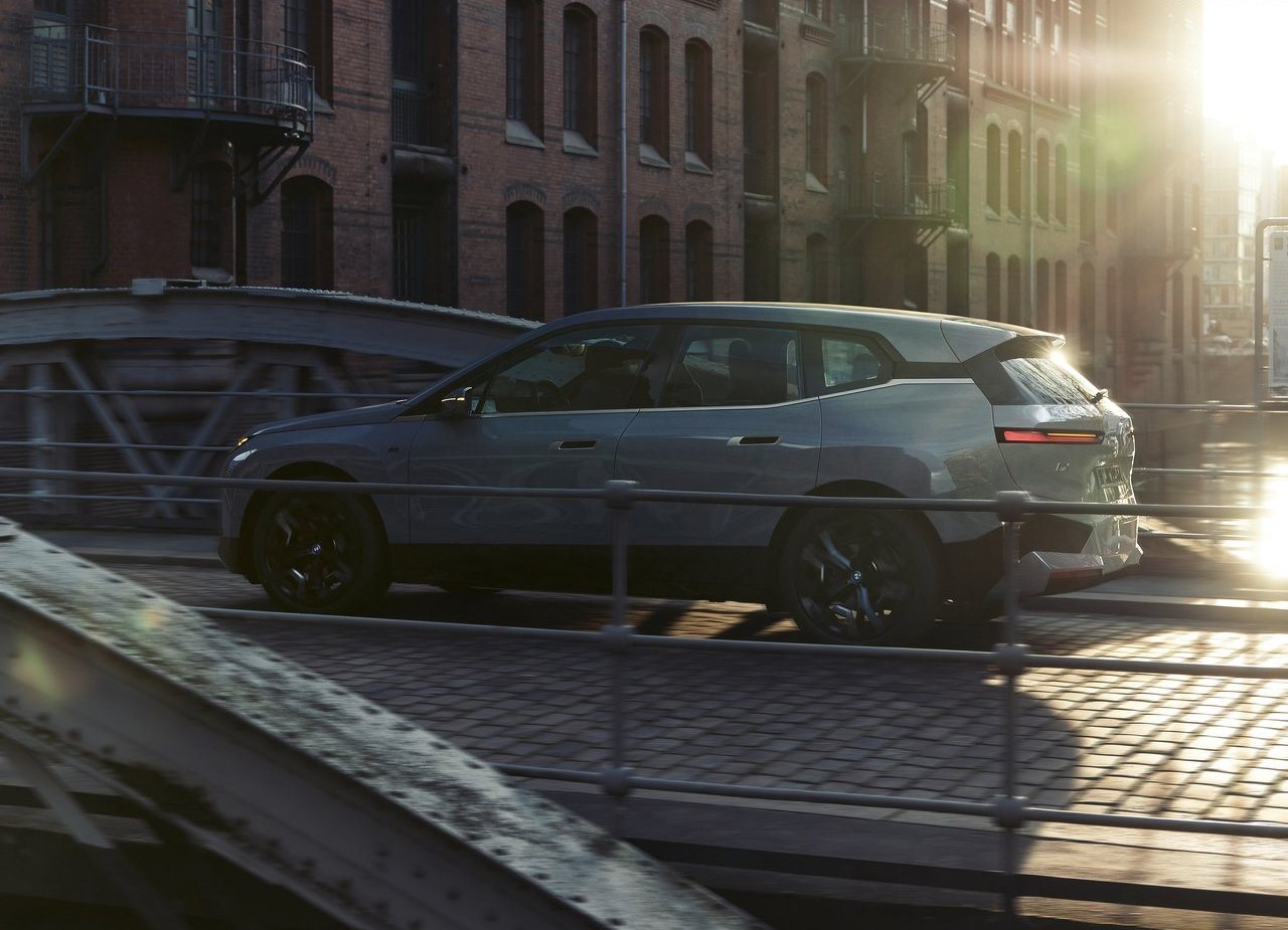 BMW iX M60, foto 96