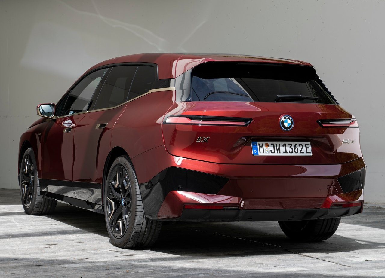 BMW iX M60, foto 101
