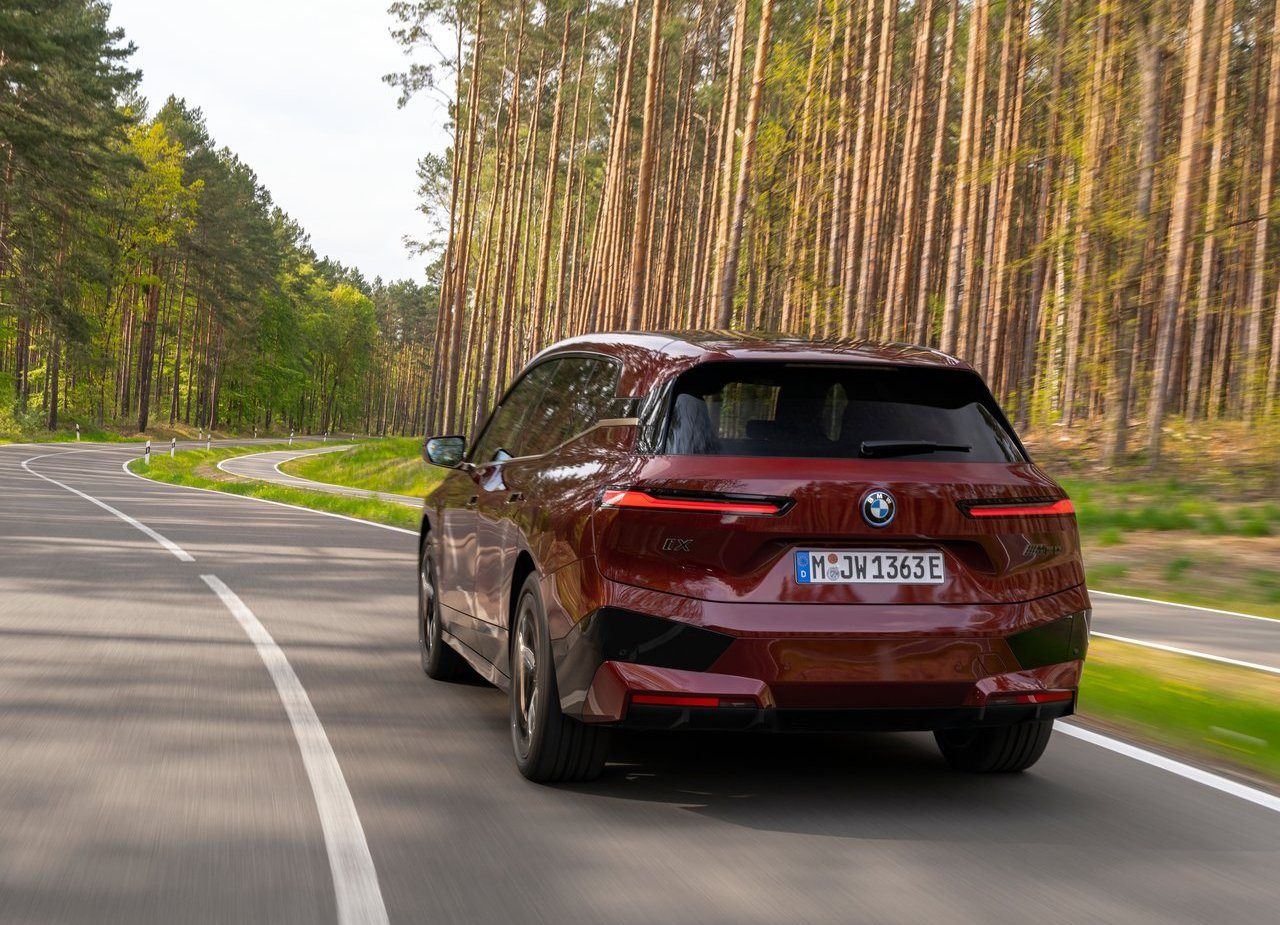 BMW iX M60, foto 105
