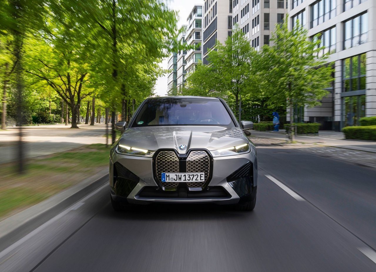 BMW iX M60, foto 121