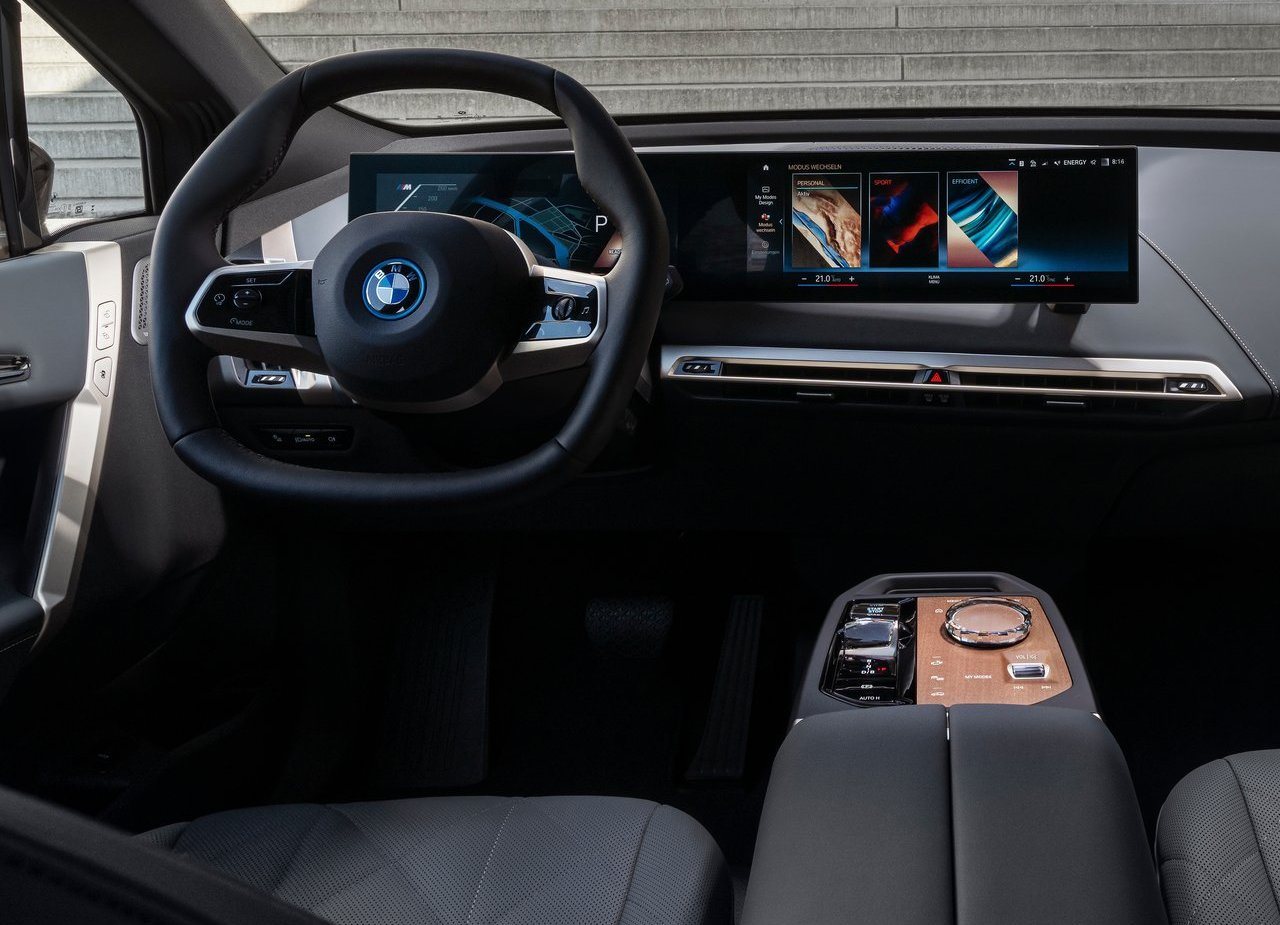 BMW iX M60, foto 132