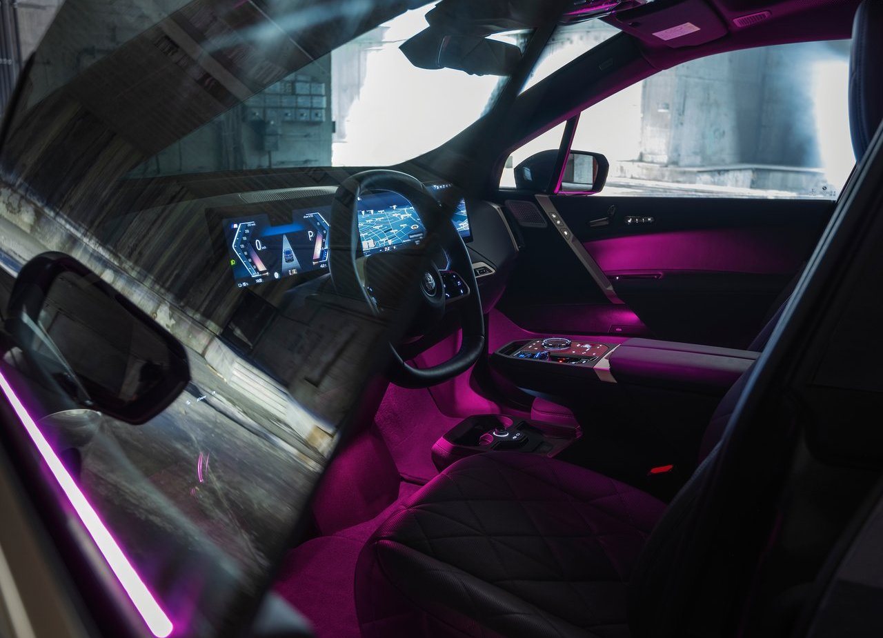 BMW iX M60, foto 136