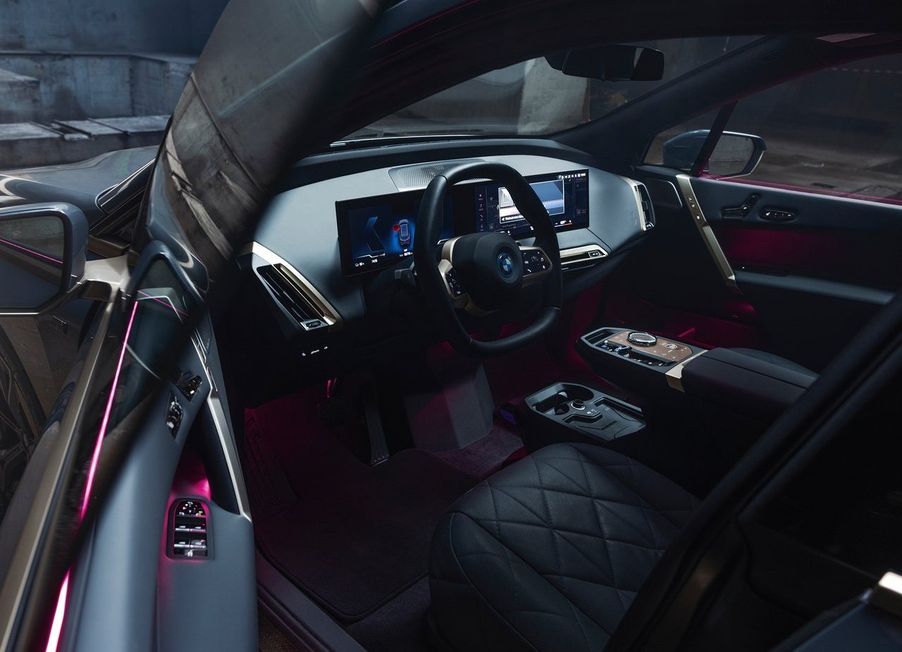 BMW iX M60, foto 137