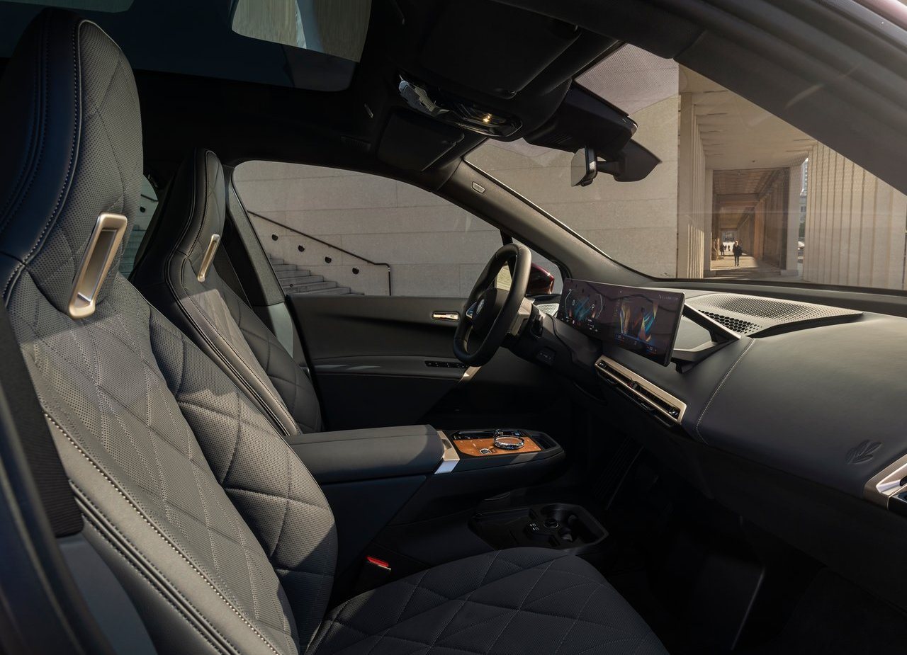 BMW iX M60, foto 139