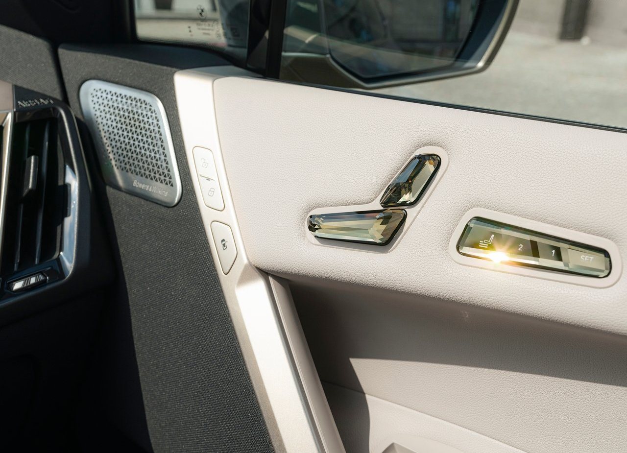 BMW iX M60, foto 146
