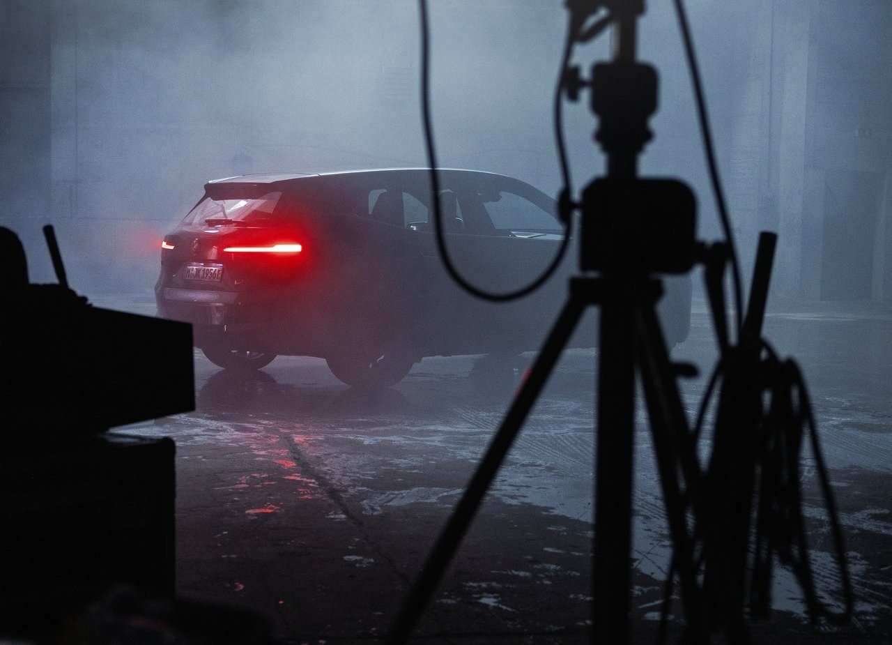 BMW iX M60, foto 163