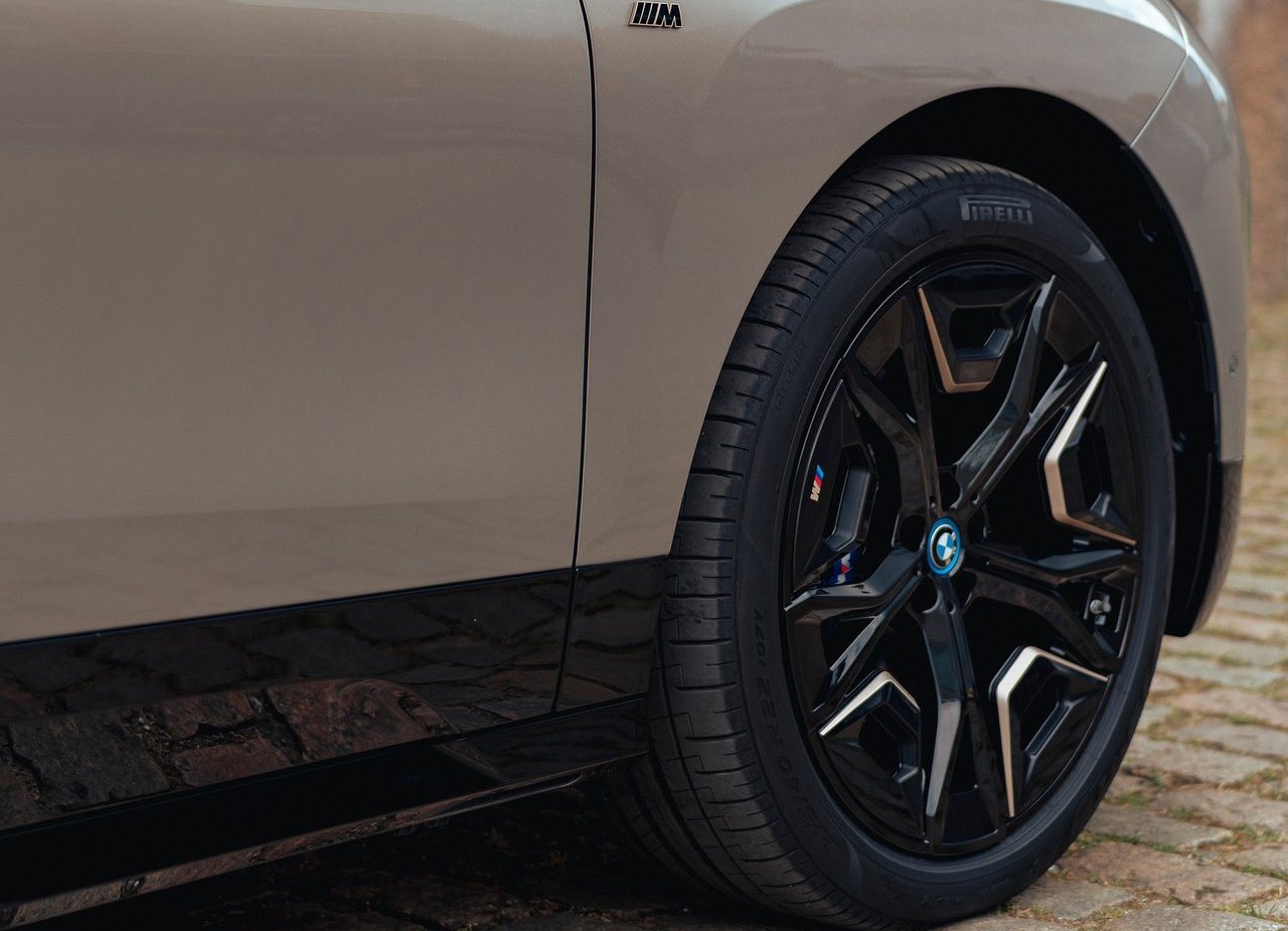 BMW iX M60, foto 183