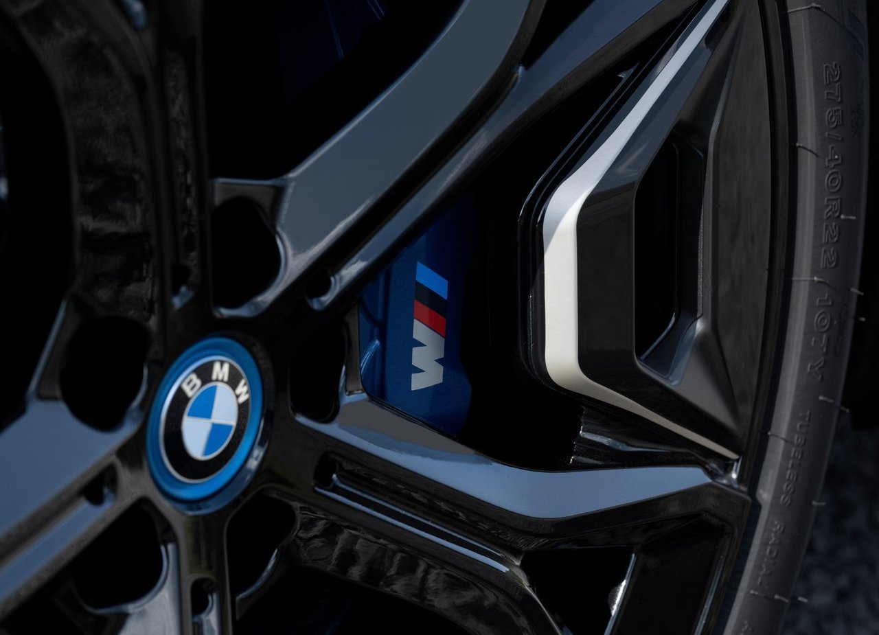 BMW iX M60, foto 188