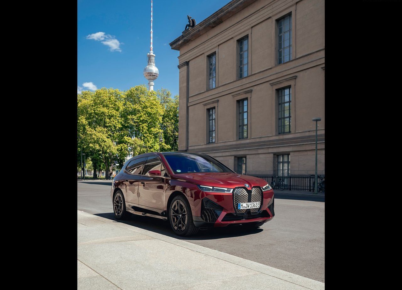 BMW iX M60, foto 192