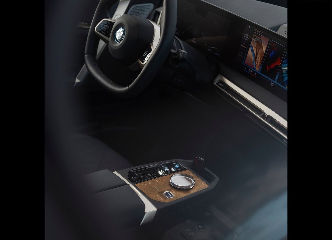 BMW iX M60, foto 195