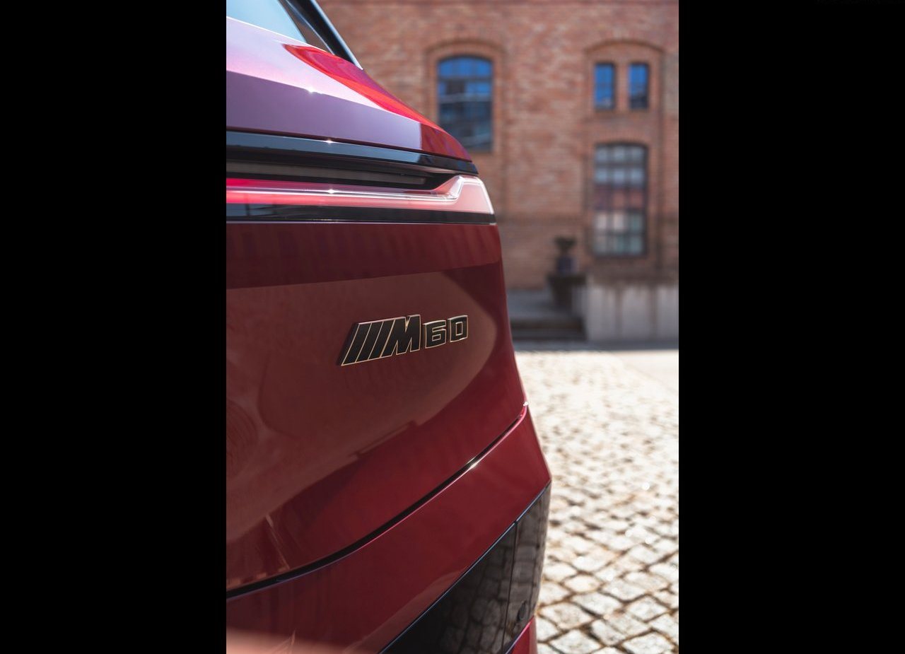 BMW iX M60, foto 201