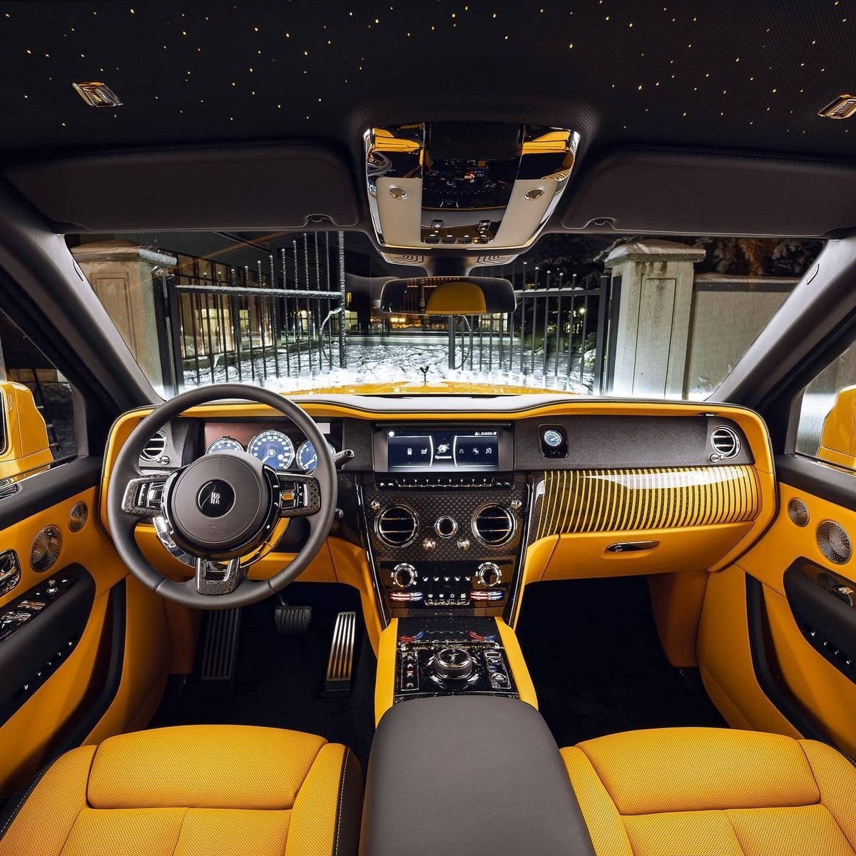 ROLLS-ROYCE CULLINAN BLACK AND BRIGHT COLLECTION, foto 17