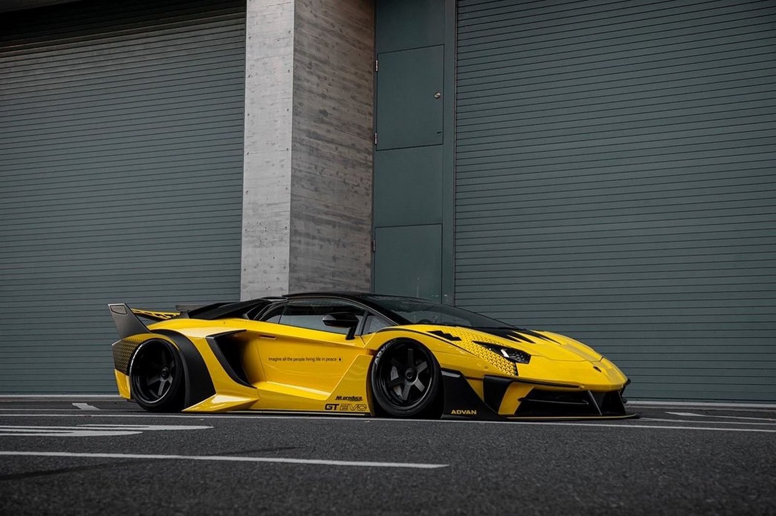 LAMBORGHINI AVENTADOR GT EVO BY LIBERTY WALK, foto 1