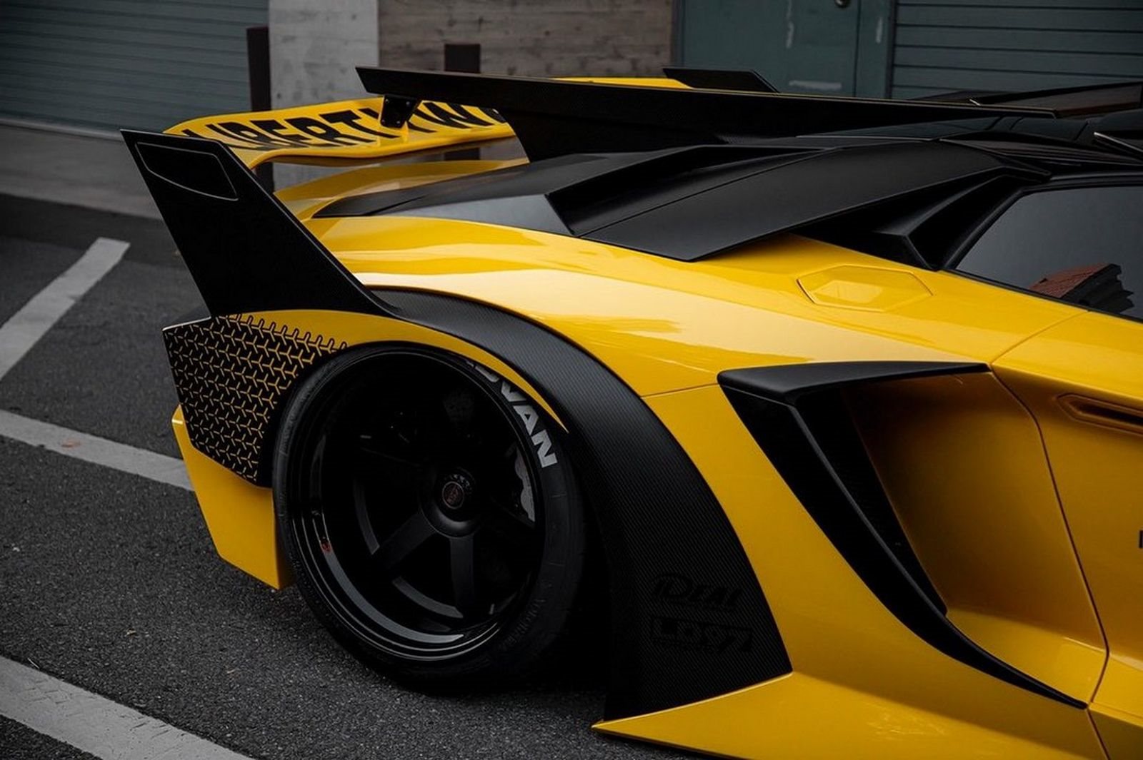 LAMBORGHINI AVENTADOR GT EVO BY LIBERTY WALK, foto 4