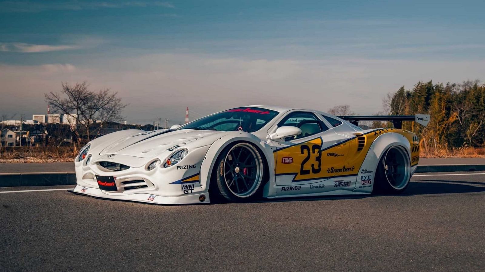 2022 - MITSUOKA OROCHI BY LIBERTY WALK, foto 2