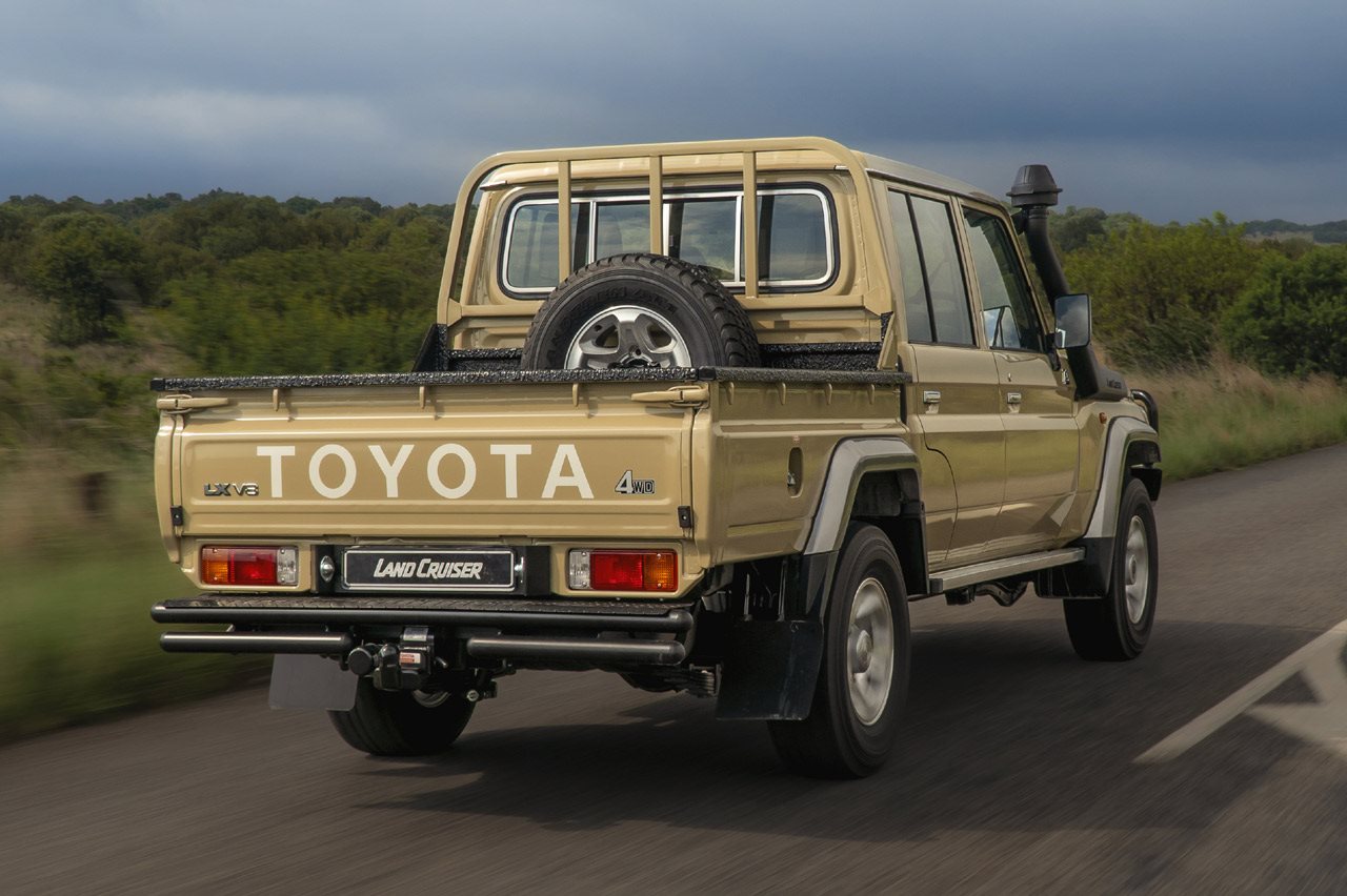 TOYOTA LAND CRUISER 70, foto 7