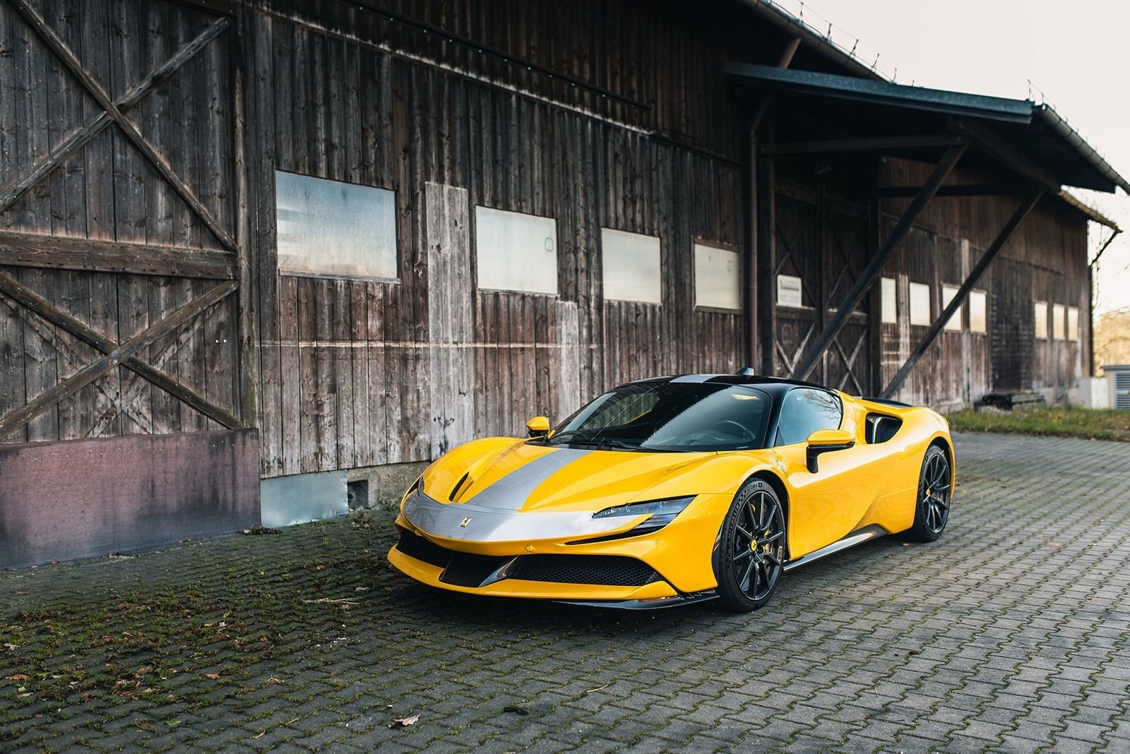 FERRARI SF90 STRADALE ASSETTO FIORANO, foto 10