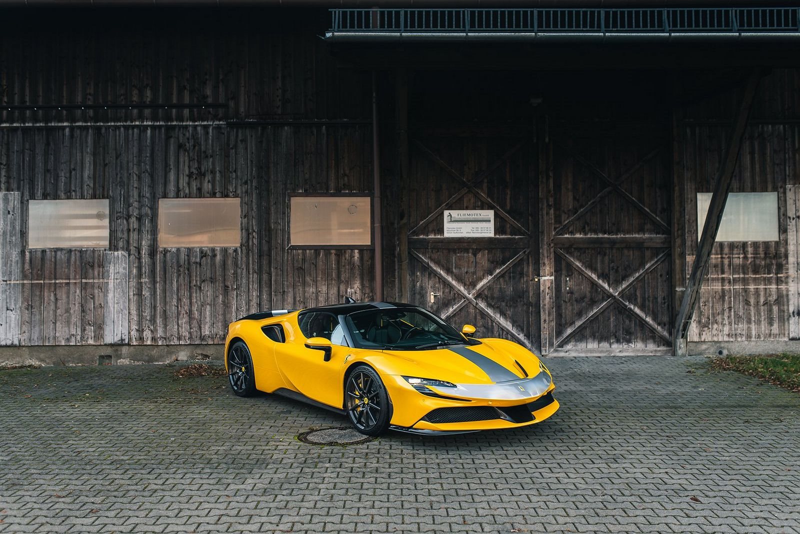 FERRARI SF90 STRADALE ASSETTO FIORANO, foto 16