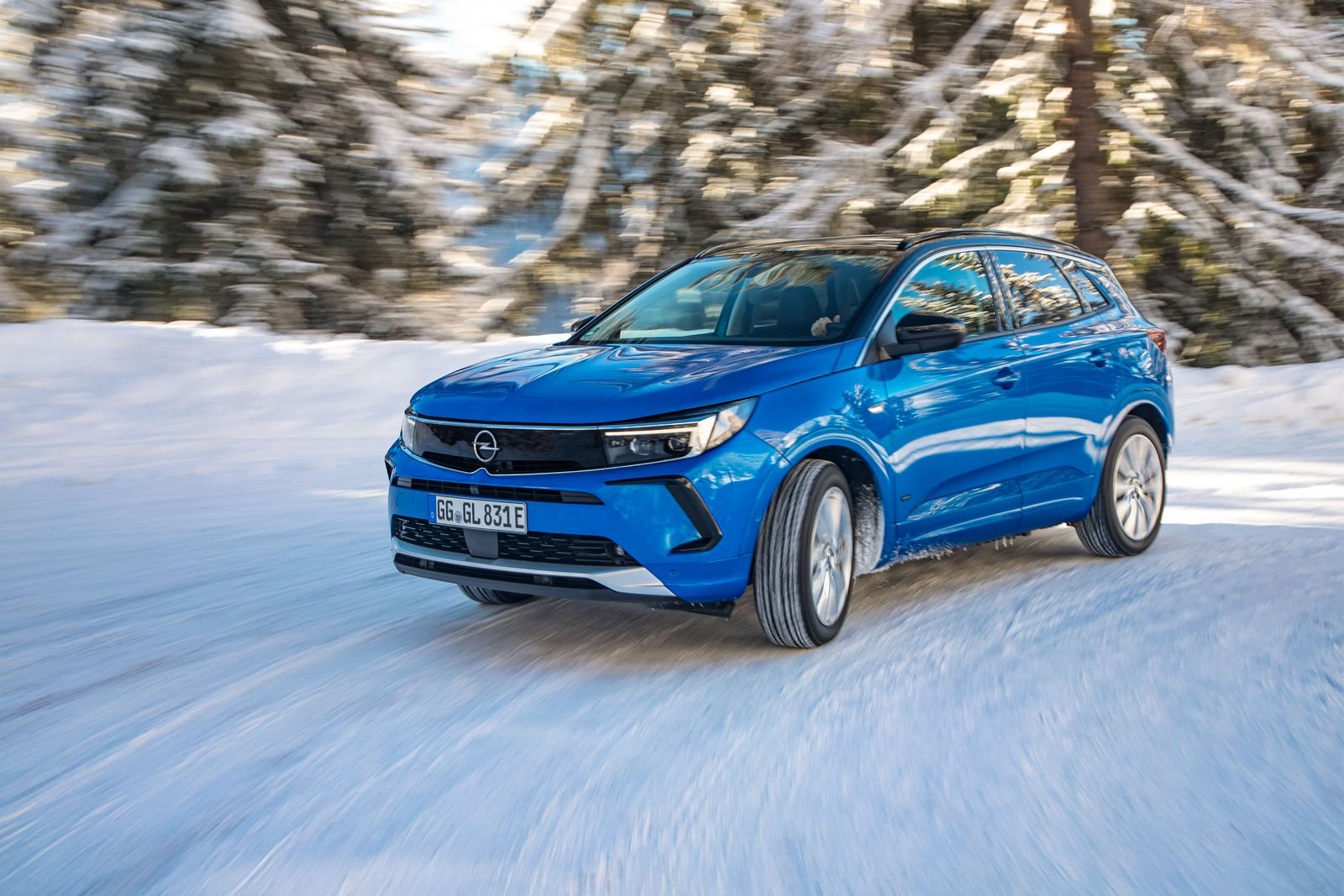 OPEL GRANDLAND HYBRID4, foto 1