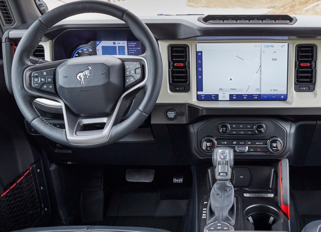 FORD BRONCO POPE FRANCIS CENTER FIRST EDITION, foto 5
