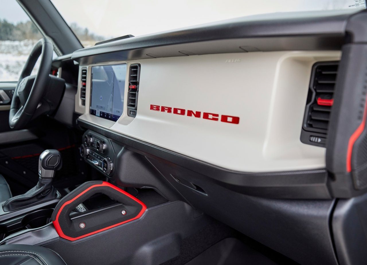 FORD BRONCO POPE FRANCIS CENTER FIRST EDITION, foto 6