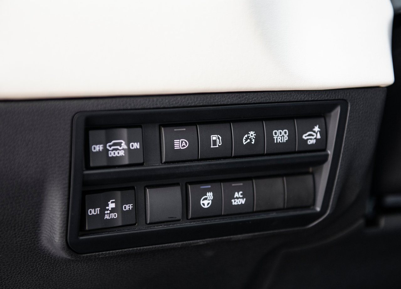 2023 - TOYOTA SEQUOIA, foto 182