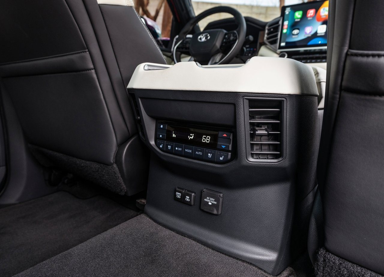 2023 - TOYOTA SEQUOIA, foto 186