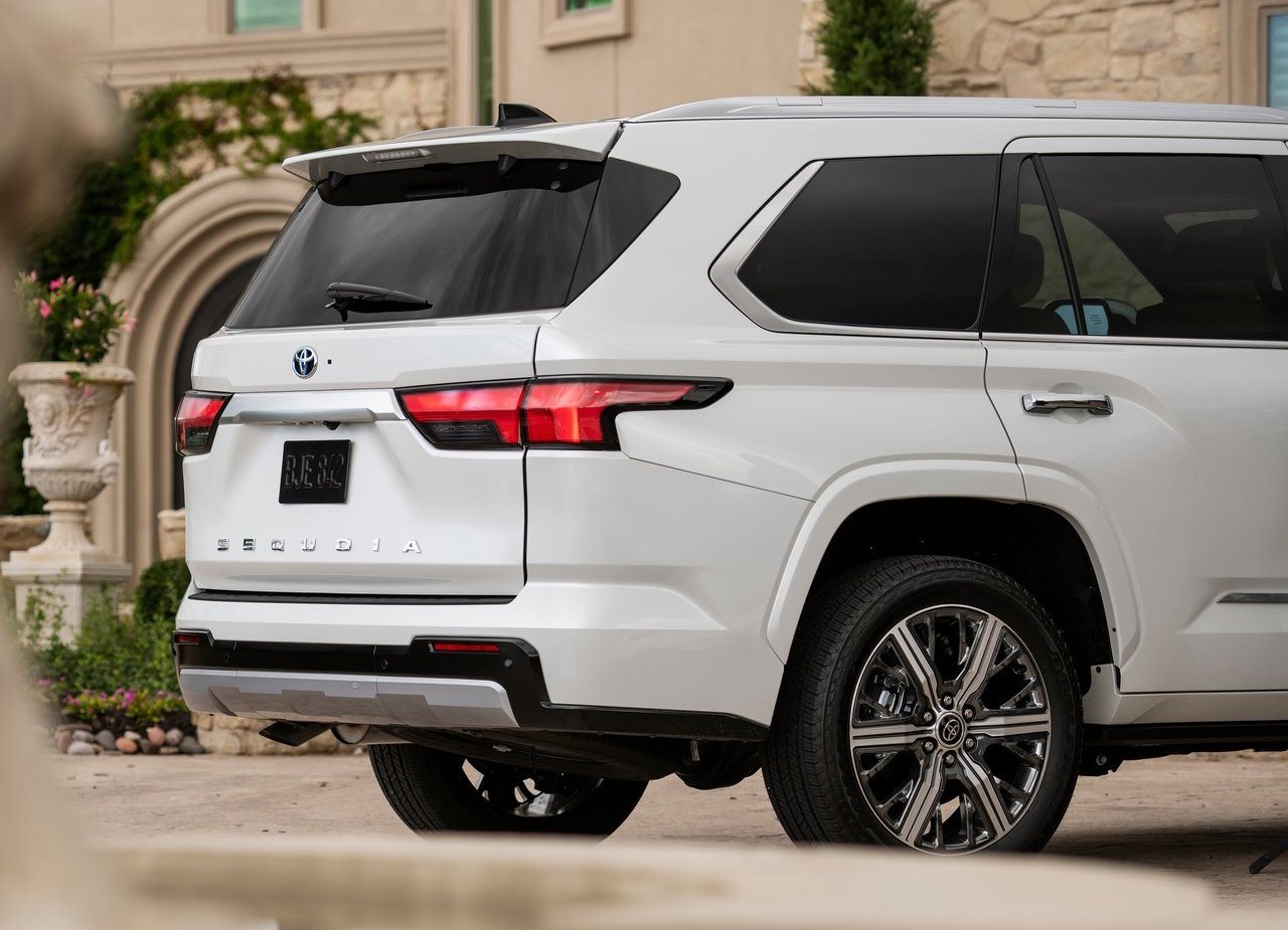2023 - TOYOTA SEQUOIA, foto 220