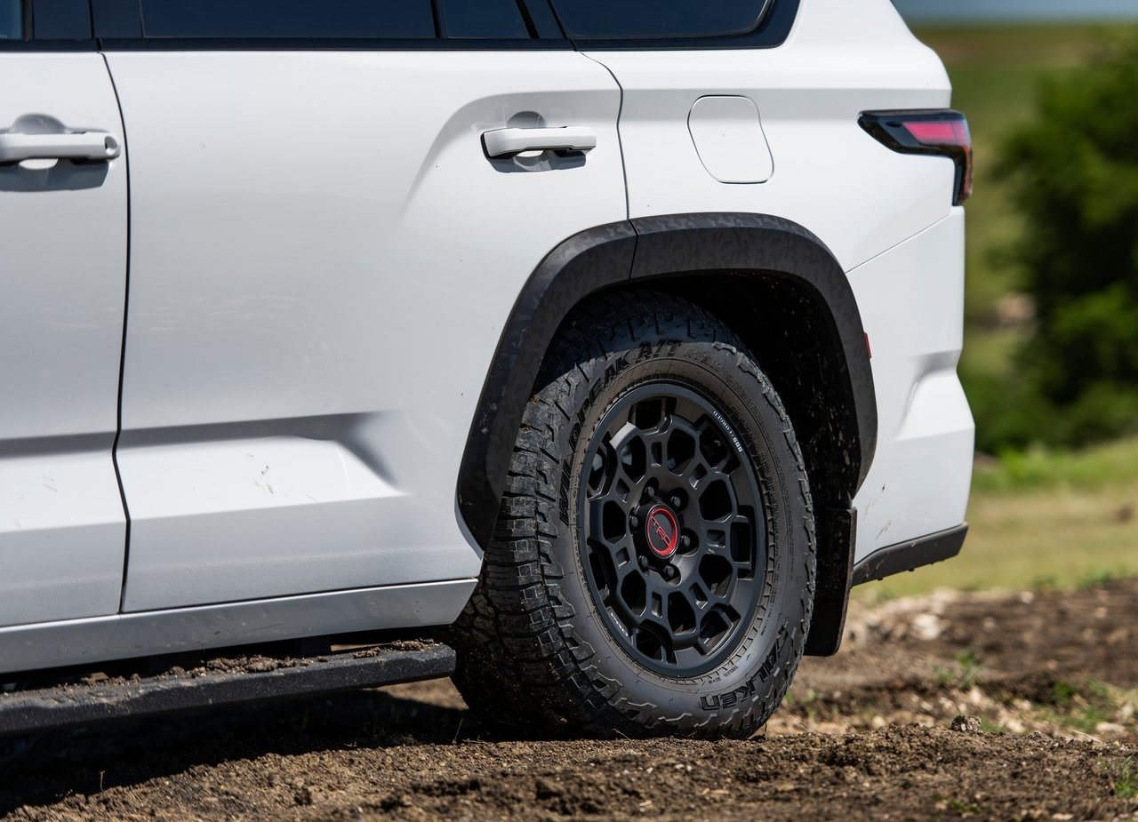 2023 - TOYOTA SEQUOIA, foto 230